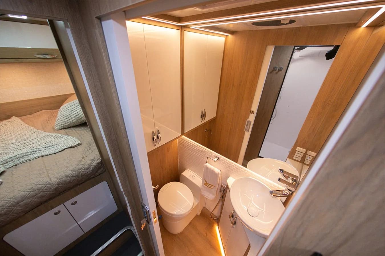 Aura 760 - Interna 8