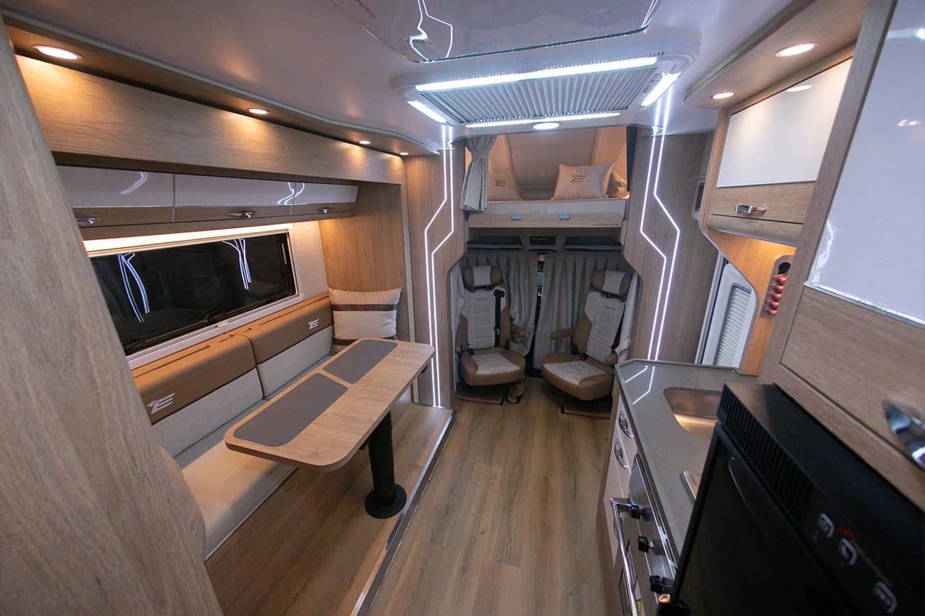 Aura 760 - Interna 9