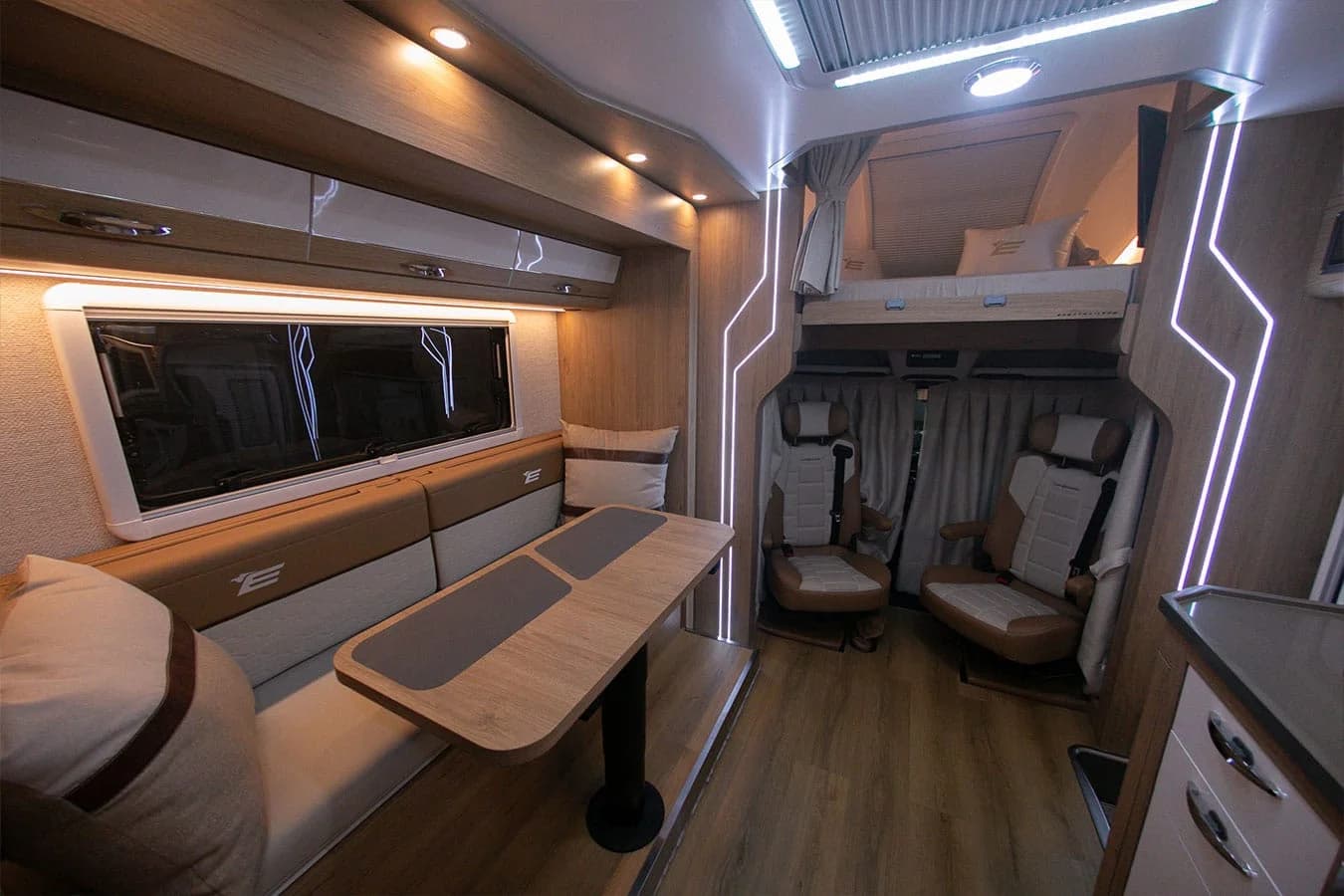 Aura 760 - Interna 11